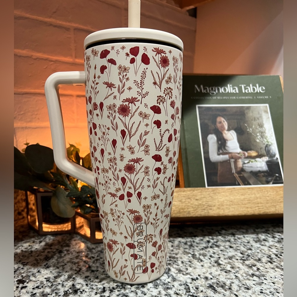 Holley Gabrielle Gently Used Brumate Era 40oz floral
